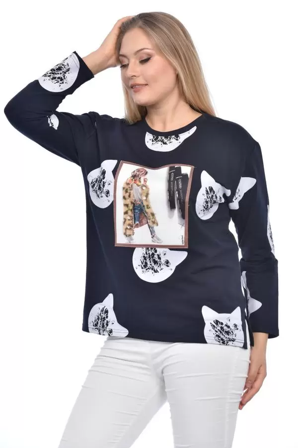 Bisiklet Yaka Aplike ve Kedi Baskılı Lacivert Kadın Tişört