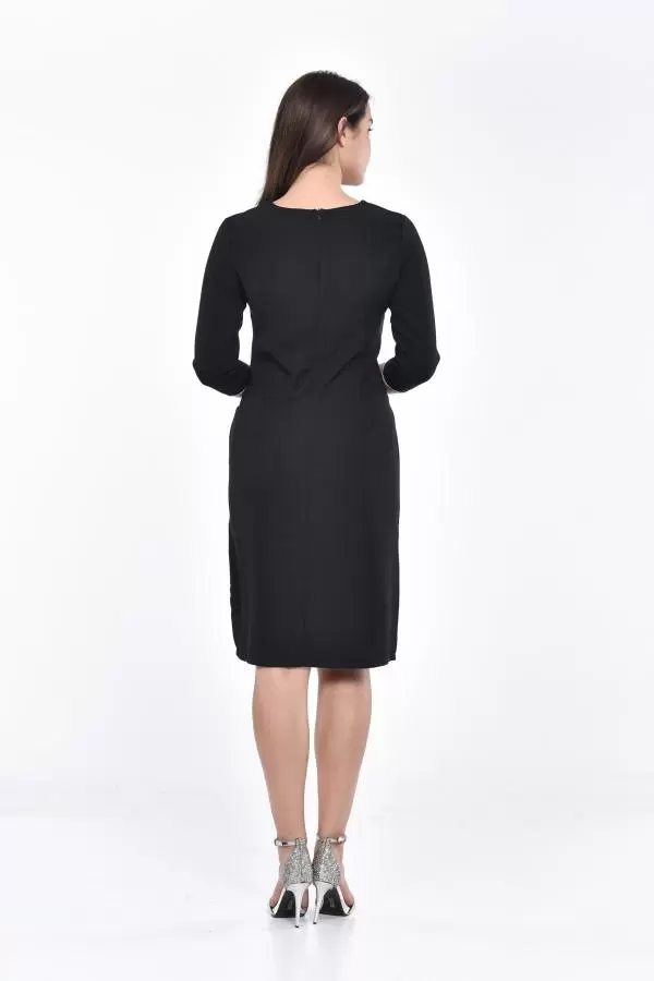 Bisiklet Yaka Cepli ve Taşlı Siyah Abiye Kadın Elbise