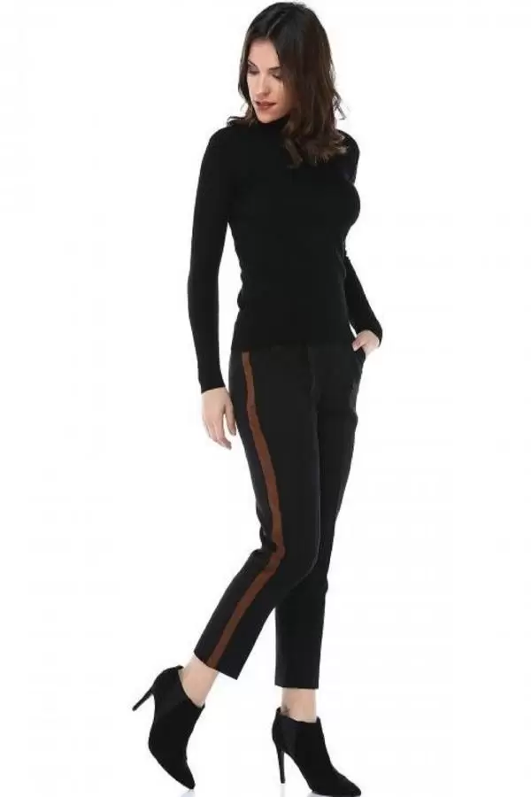 Deri Şeritli Siyah Bilek Kadın Pantolon