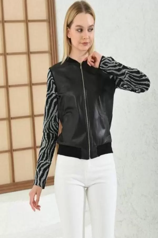 Hakim Yaka Kolları Taşlı Siyah Kadın Deri Mont