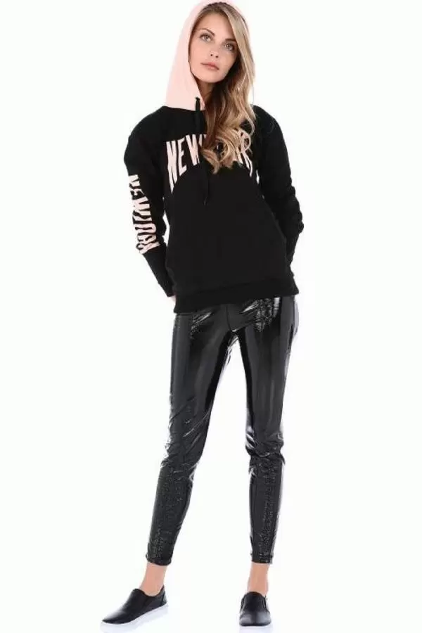 Kapüşonlu Kol ve Göğüs Baskılı Siyah Kadın Sweatshirt