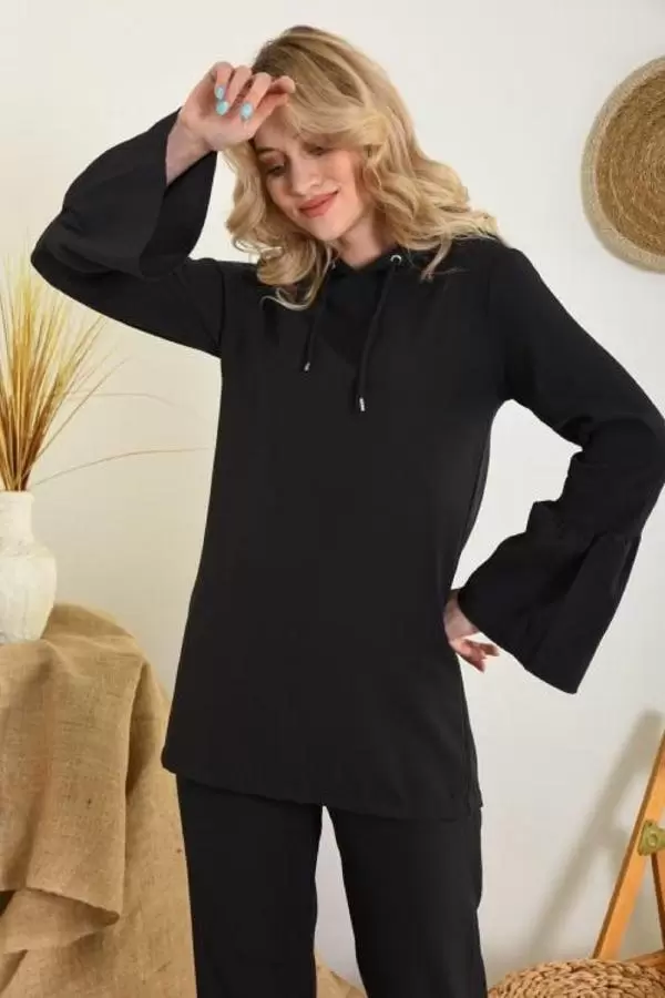 Kapüşonlu ve Bağcıklı Pile Kol Ağızlı Alt Üst Siyah Kadın Eşofman Takım