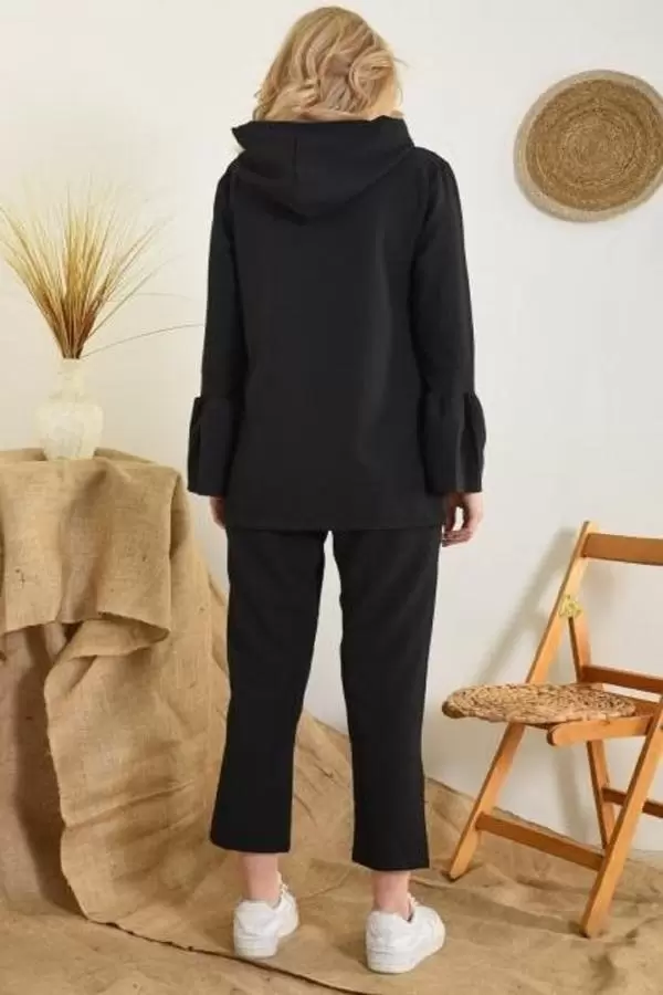 Kapüşonlu ve Bağcıklı Pile Kol Ağızlı Alt Üst Siyah Kadın Eşofman Takım