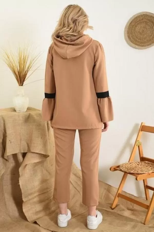 Kapüşonlu ve Bağcıklı Pile Kol Ağızlı Alt Üst Vizon Kadın Eşofman Takım