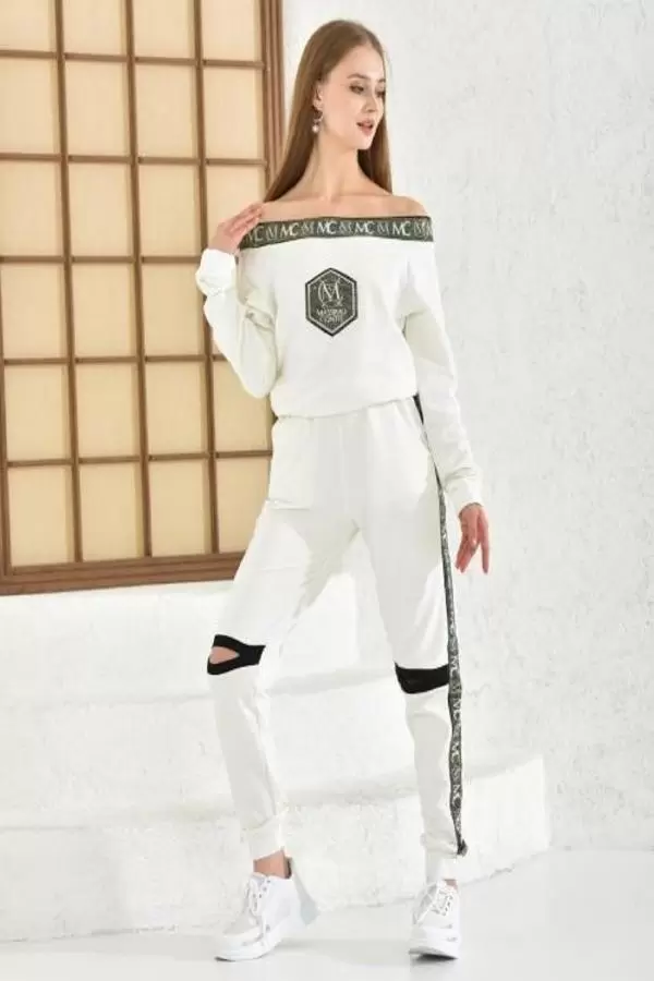 Kayık Yaka Taşlı Uzun Kollu Beyaz Kadın Eşofman