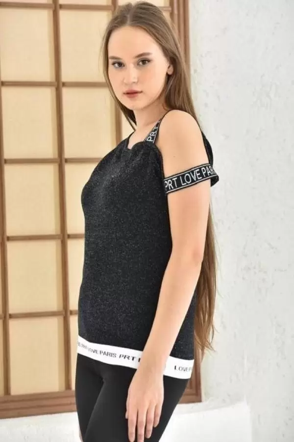 Kayık Yaka Tek Omuz Askılı Simli Siyah Triko Bluz