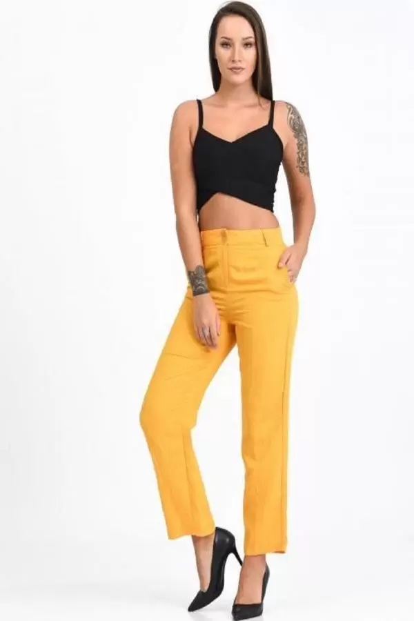 Kemerli ve Cepli Hardal Boru Paça Viskon Kadın Pantolon