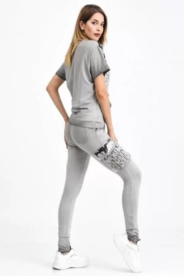 Kısa Kollu Yıkamalı ve Pullu Kanguru Cepli Gri Kadın Eşofman Takım