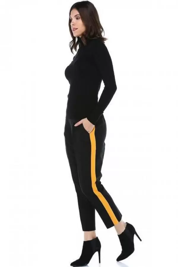 Sarı Şeritli Siyah Bilek Kadın Pantolon