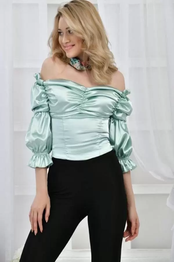 Straplez Yaka Prenses Kollu Saten Mint Kadın Bluz