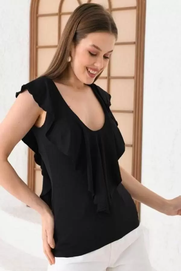 U Yaka Sırt Detaylı Asimetrik Kesim Siyah Kadın Bluz