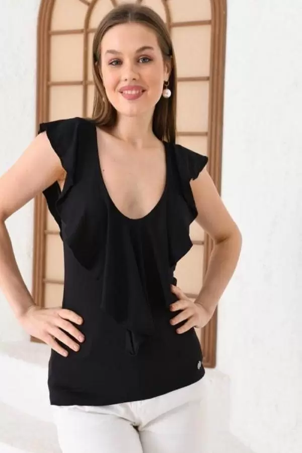 U Yaka Sırt Detaylı Asimetrik Kesim Siyah Kadın Bluz