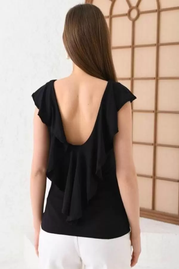 U Yaka Sırt Detaylı Asimetrik Kesim Siyah Kadın Bluz