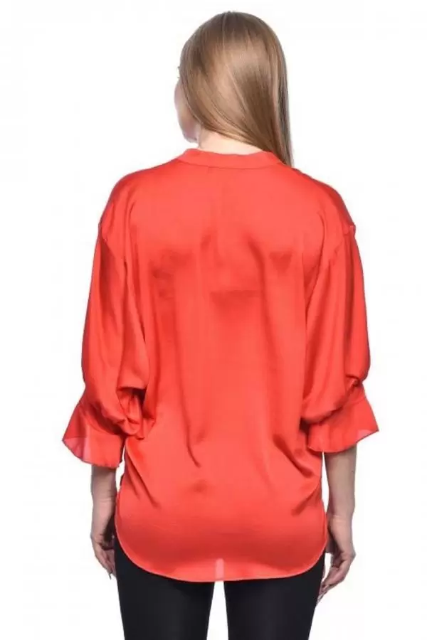 Uzun Kollu Volenli ve Biyeli Kırmızı Kadın Bluz