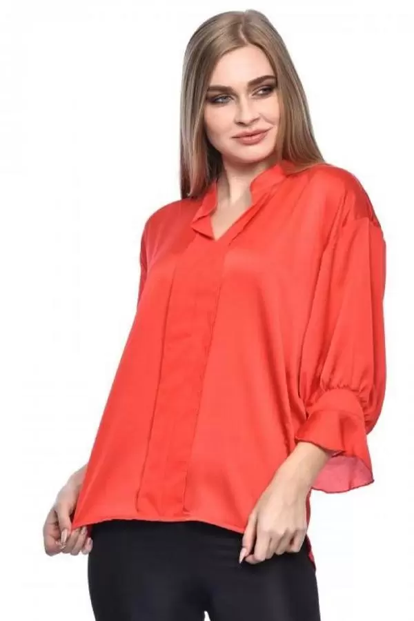 Uzun Kollu Volenli ve Biyeli Kırmızı Kadın Bluz