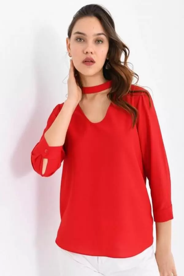 V Yaka Boyun Detaylı Kırmızı Kadın Bluz
