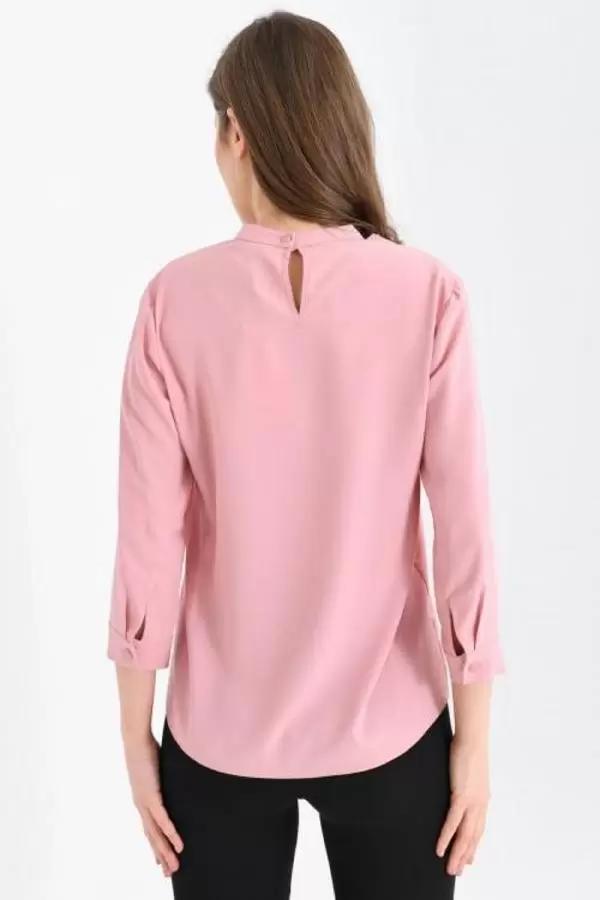 V Yaka Boyun Detaylı Pudra Kadın Bluz