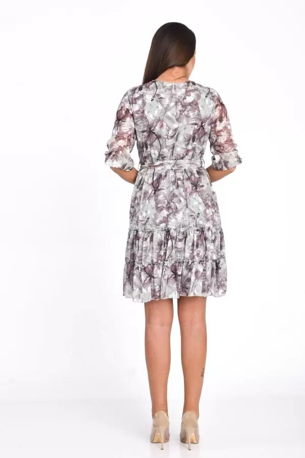 V Yaka Kısa Kol Çiçek ve Pileli Mor Kadın Elbise