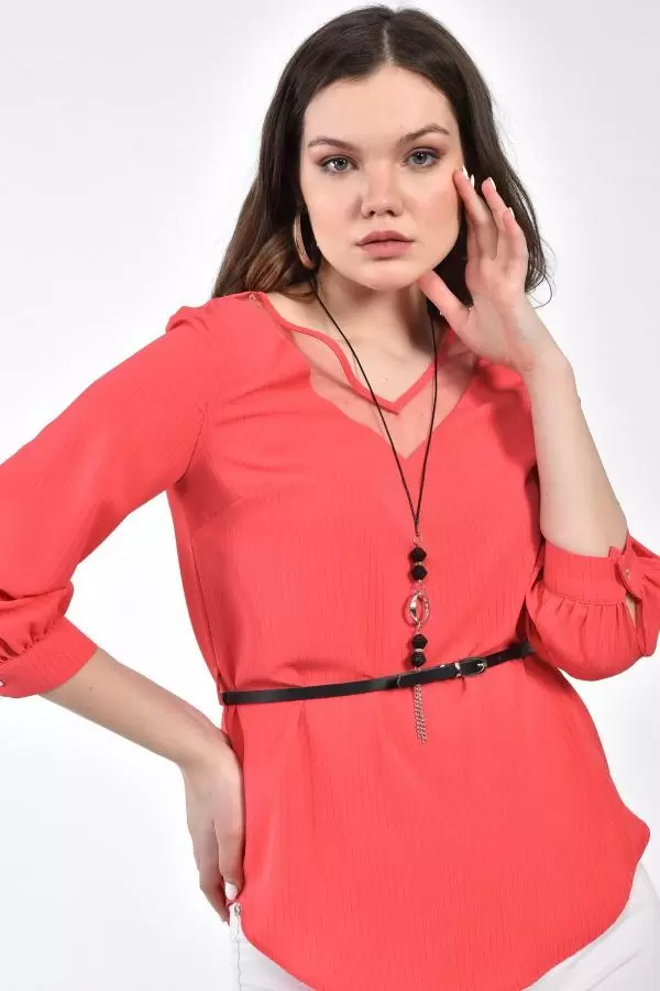 V Yaka Takı ve Kemerli Uzun Kollu Fuşya Kadın Bluz