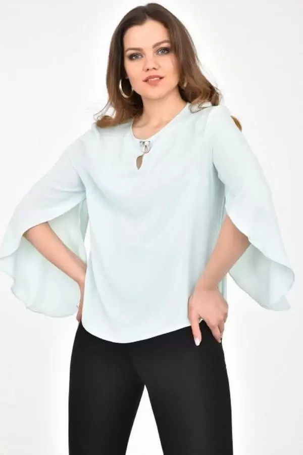 V Yaka Taş ve İnci Broşlu Yarasa Kol Mint Kadın Bluz