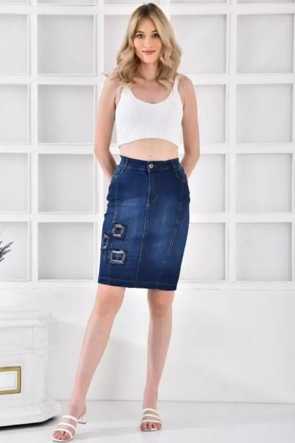 Yamalı ve Taşlı Yırtmaçlı Yıkamalı Mavi Kadın Kot Etek