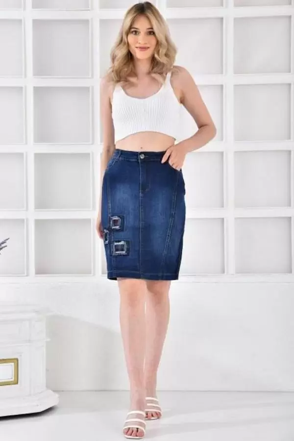 Yamalı ve Taşlı Yırtmaçlı Yıkamalı Mavi Kadın Kot Etek