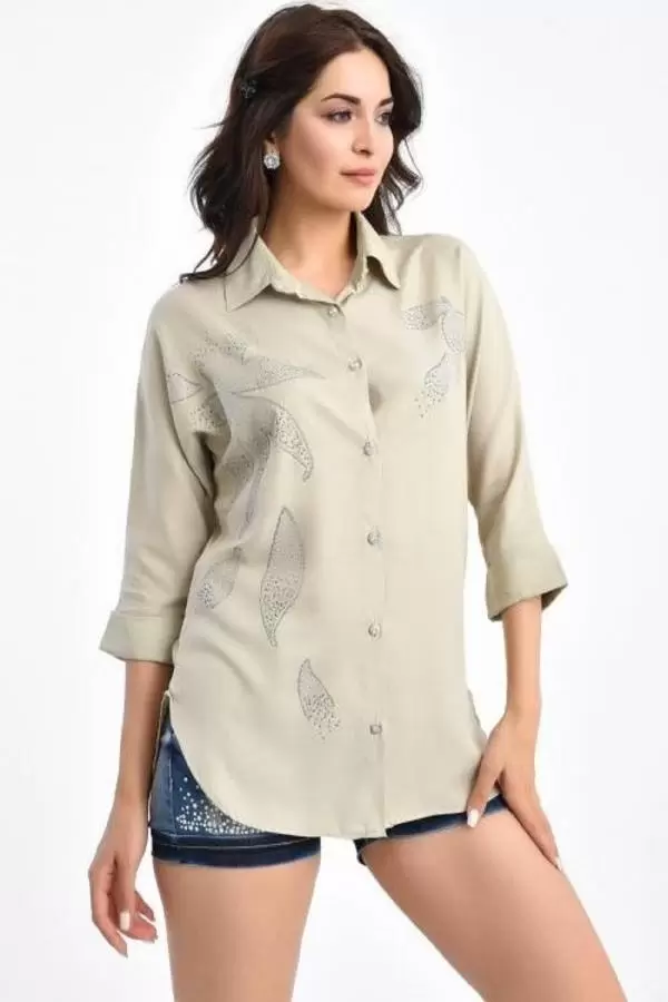 Yaprak Taş Dizili Kısa Kollu Bej Kadın Gömlek