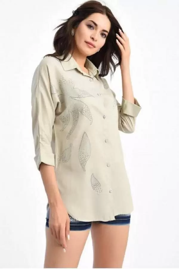 Yaprak Taş Dizili Kısa Kollu Bej Kadın Gömlek