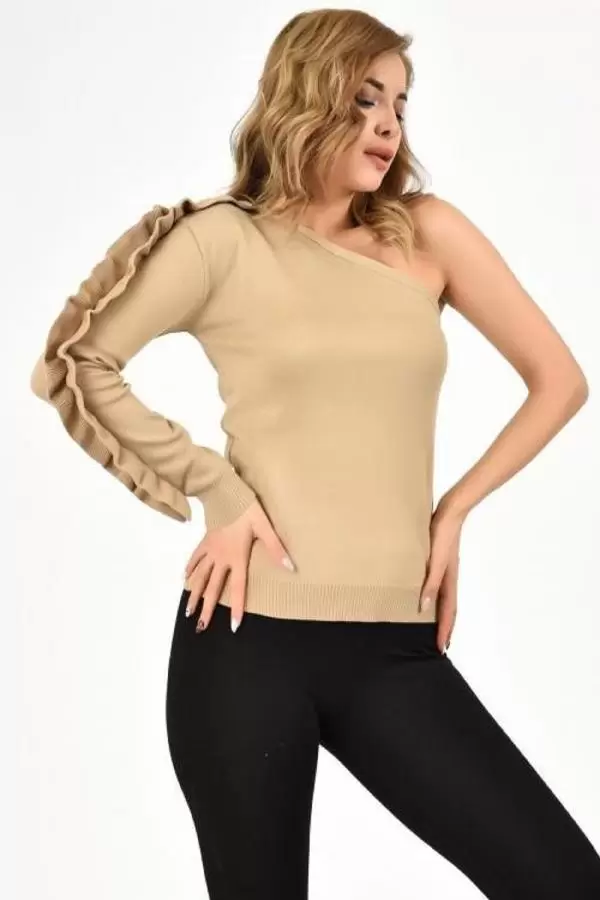 Yarım Kol Fırfır Detaylı Bej Kadın Bluz