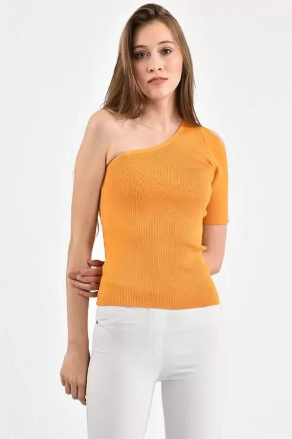 Yarım Kol ve Omuz Detaylı Hardal Triko Kadın Bluz