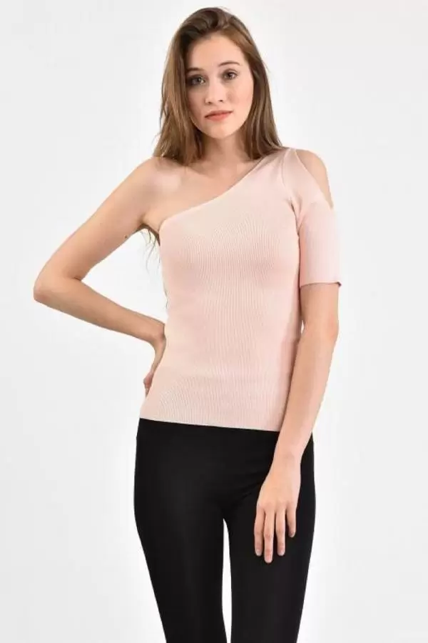 Yarım Kol ve Omuz Detaylı Pudra Triko Kadın Bluz