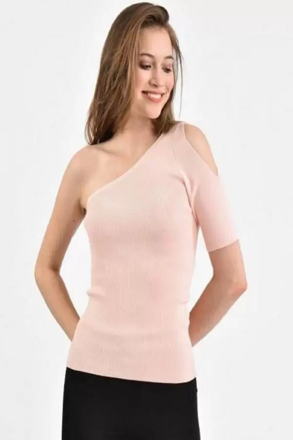 Yarım Kol ve Omuz Detaylı Pudra Triko Kadın Bluz