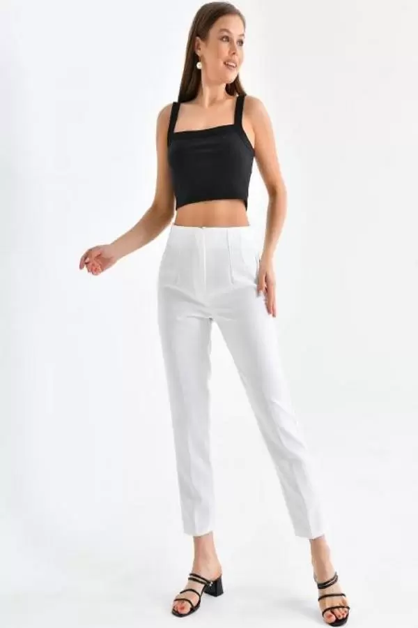 Yüksel Bel Pileli Dar Paça Beyaz Kadın Pantolon