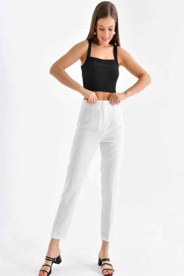 Yüksel Bel Pileli Dar Paça Beyaz Kadın Pantolon