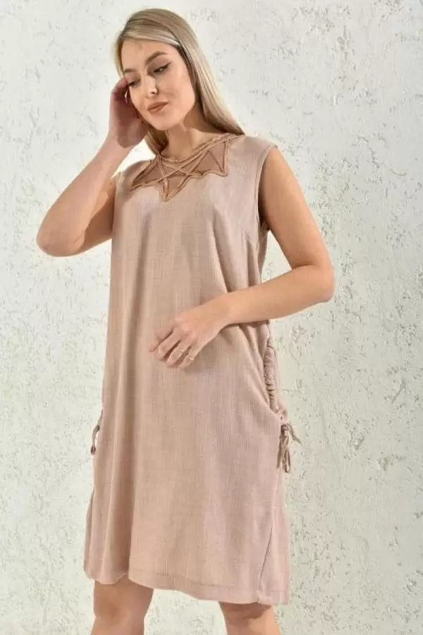 Yuvarlak Yaka Dantelli Salaş Kolsuz Vizon Kadın Elbise