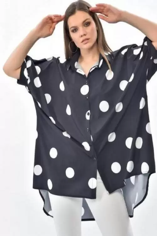 Puantiyeli Yarasa Kollu Siyah Kadın Gömlek Puantiyeli Yarasa Kollu Siyah Kadın Gömlek